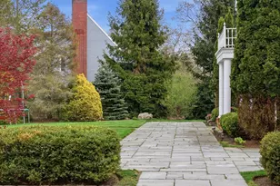 8 Charles Davis Dr, Wenham, MA 01984 - Photo 4
