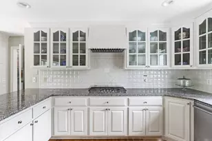8 Charles Davis Dr, Wenham, MA 01984 - Photo 8