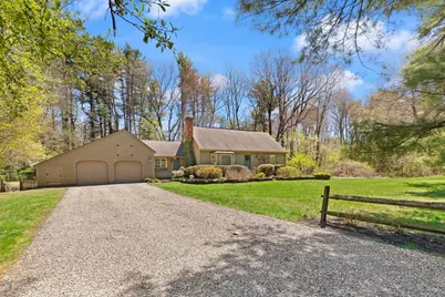 11 Hemlock, Boxford, MA 01921 - Photo 2