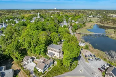 10 Bank St, Wellfleet, MA 02667 - Photo 12