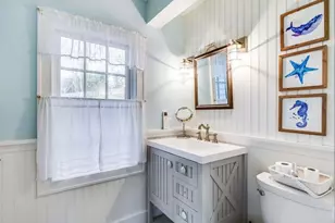 10 Bank St, Wellfleet, MA 02667 - Photo 32