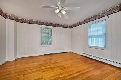 363 Cooley St, Springfield, MA 01128 - Photo 16