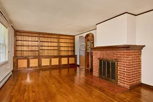 363 Cooley St, Springfield, MA 01128 - Photo 8