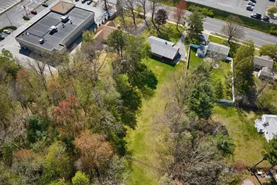 363 Cooley St, Springfield, MA 01128 - Photo 28