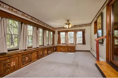 363 Cooley St, Springfield, MA 01128 - Photo 12