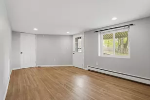 14 Lexington St, Franklin, MA 02038 - Photo 28