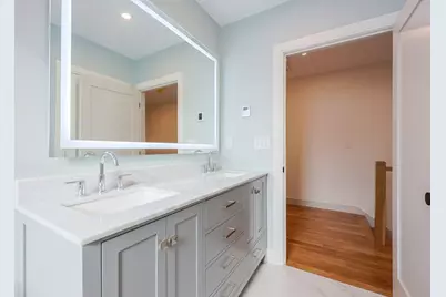 68 Rowe St #U:3, Boston, MA 02131 - Photo 8