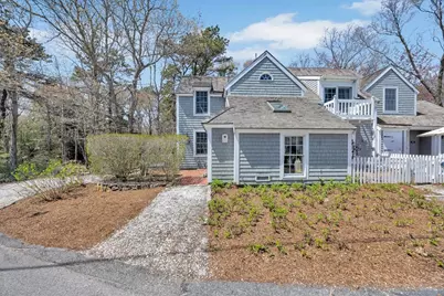 28 Flying Cloud Cir #28, Mashpee, MA 02649 - Photo 2