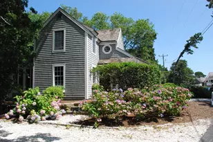 28 Flying Cloud Cir, Mashpee, MA 02649 - Photo 2
