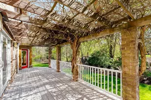 16 Solomon Pierce Rd, Lexington, MA 02420 - Photo 8