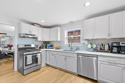 150 Hale St, Haverhill, MA 01830 - Photo 2