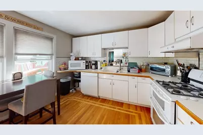 37 Centre St, Natick, MA 01760 - Photo 2
