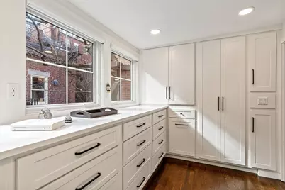 21 Branch Street, Boston, MA 02108 - Photo 14