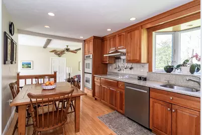 7 Woodleigh Rd, Natick, MA 01760 - Photo 12