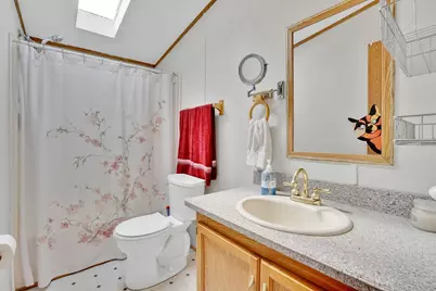 27 Somerset Rd, Chicopee, MA 01020 - Photo 16
