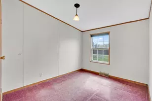 27 Somerset Rd, Chicopee, MA 01020 - Photo 12
