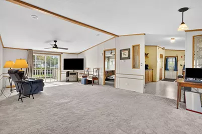 27 Somerset Rd, Chicopee, MA 01020 - Photo 26