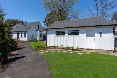 39 Topsfield Rd, Ipswich, MA 01938 - Photo 4