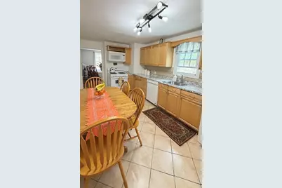62 W Union St, Ashland, MA 01721 - Photo 8