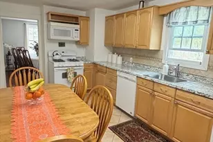 62 W Union St, Ashland, MA 01721 - Photo 8