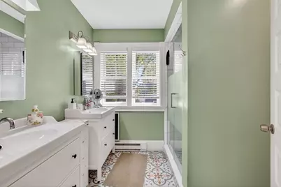 6 Hampshire St, Everett, MA 02149 - Photo 24