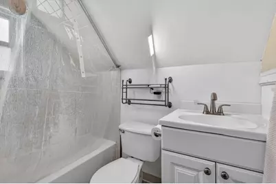 6 Hampshire St, Everett, MA 02149 - Photo 38