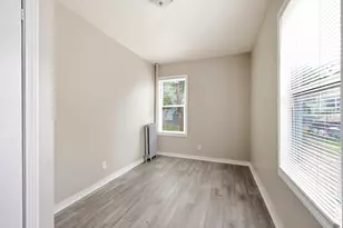 9 Owens Pl, Holyoke, MA 01040 - Photo 14