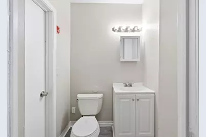 9 Owens Pl, Holyoke, MA 01040 - Photo 8
