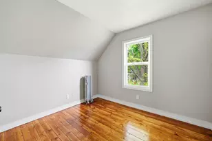 9 Owens Pl, Holyoke, MA 01040 - Photo 12