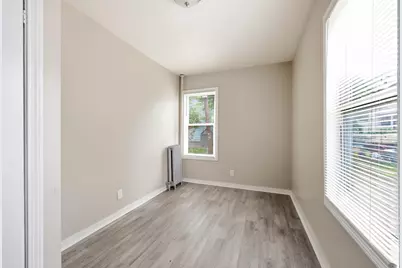 9 Owens Pl, Holyoke, MA 01040 - Photo 14