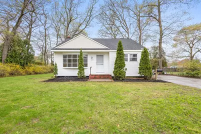 575 East St, Brockton, MA 02302 - Photo 1
