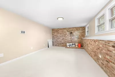 575 East St, Brockton, MA 02302 - Photo 12