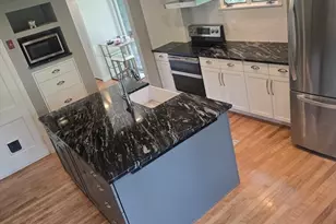 8 Montvale, Worcester, MA 01609 - Photo 2