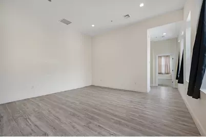 7 Central Square #306, Lynn, MA 01901 - Photo 2