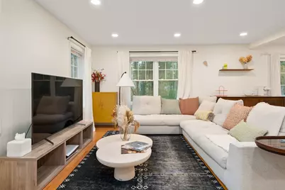 97 Batchelder Rd, Reading, MA 01867 - Photo 4