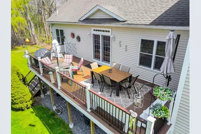 33 Park Ter, Dracut, MA 01826 - Photo 10