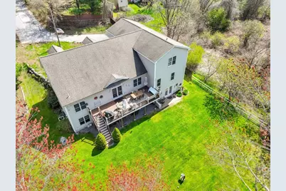 33 Park Ter, Dracut, MA 01826 - Photo 4