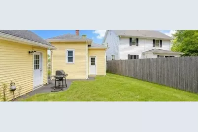 315 Hillside Ave, Holyoke, MA 01040 - Photo 8