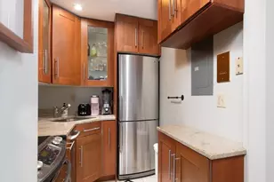 54 Myrtle St, Boston, MA 02114 - Photo 6