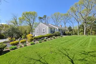 7 Linnell Ln, Yarmouth, MA 02675 - Photo 4