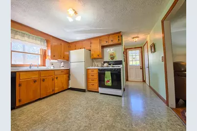7 Linnell Ln, Yarmouth, MA 02675 - Photo 14