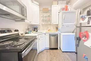 57 Myrtle St, Boston, MA 02114 - Photo 4
