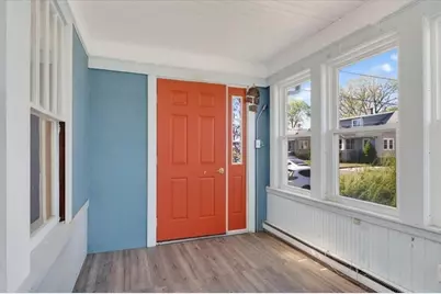 19 Lochmere Ave, Weymouth, MA 02191 - Photo 6