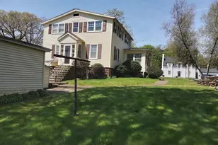 32 -34 Elm St, Shrewsbury, MA 01545 - Photo 2