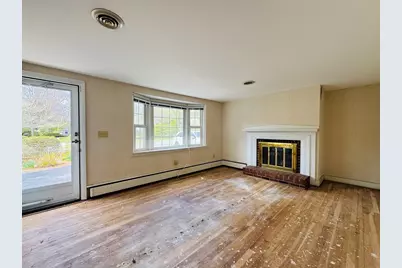 84 Hinckley Cir, Barnstable, MA 02655 - Photo 8