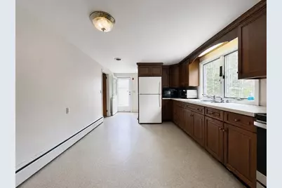 84 Hinckley Cir, Barnstable, MA 02655 - Photo 6