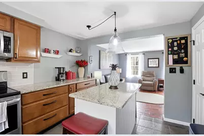 20 1/2 Webb St #2A, Middleton, MA 01949 - Photo 4