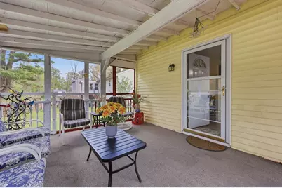 366 Mount Wayte Ave, Framingham, MA 01702 - Photo 6