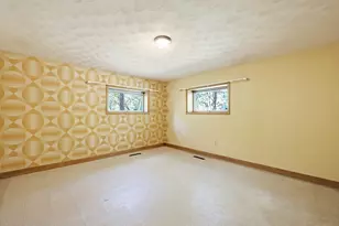 21 Daggett Rd, Attleboro, MA 02703 - Photo 26