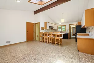 21 Daggett Rd, Attleboro, MA 02703 - Photo 8